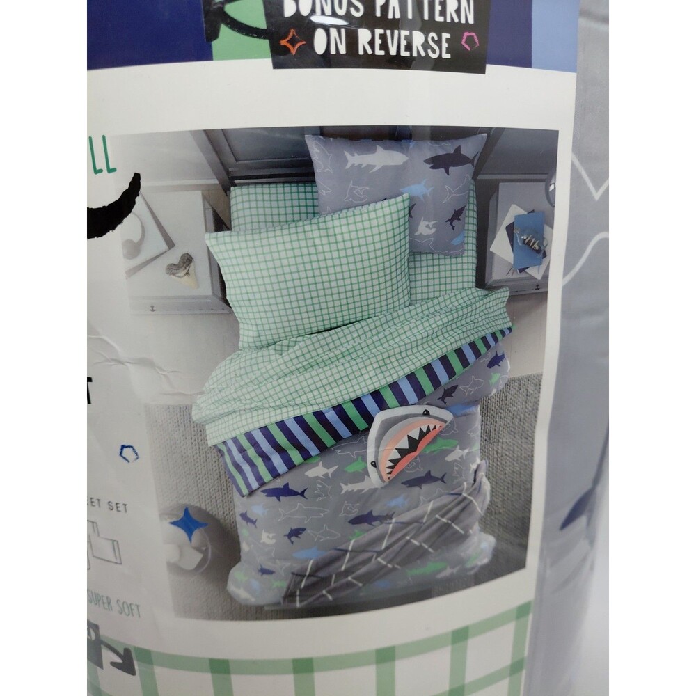 Boys Complete Bedding Set, FULL - comforter, sheet, sham, Shark Week Retails120$